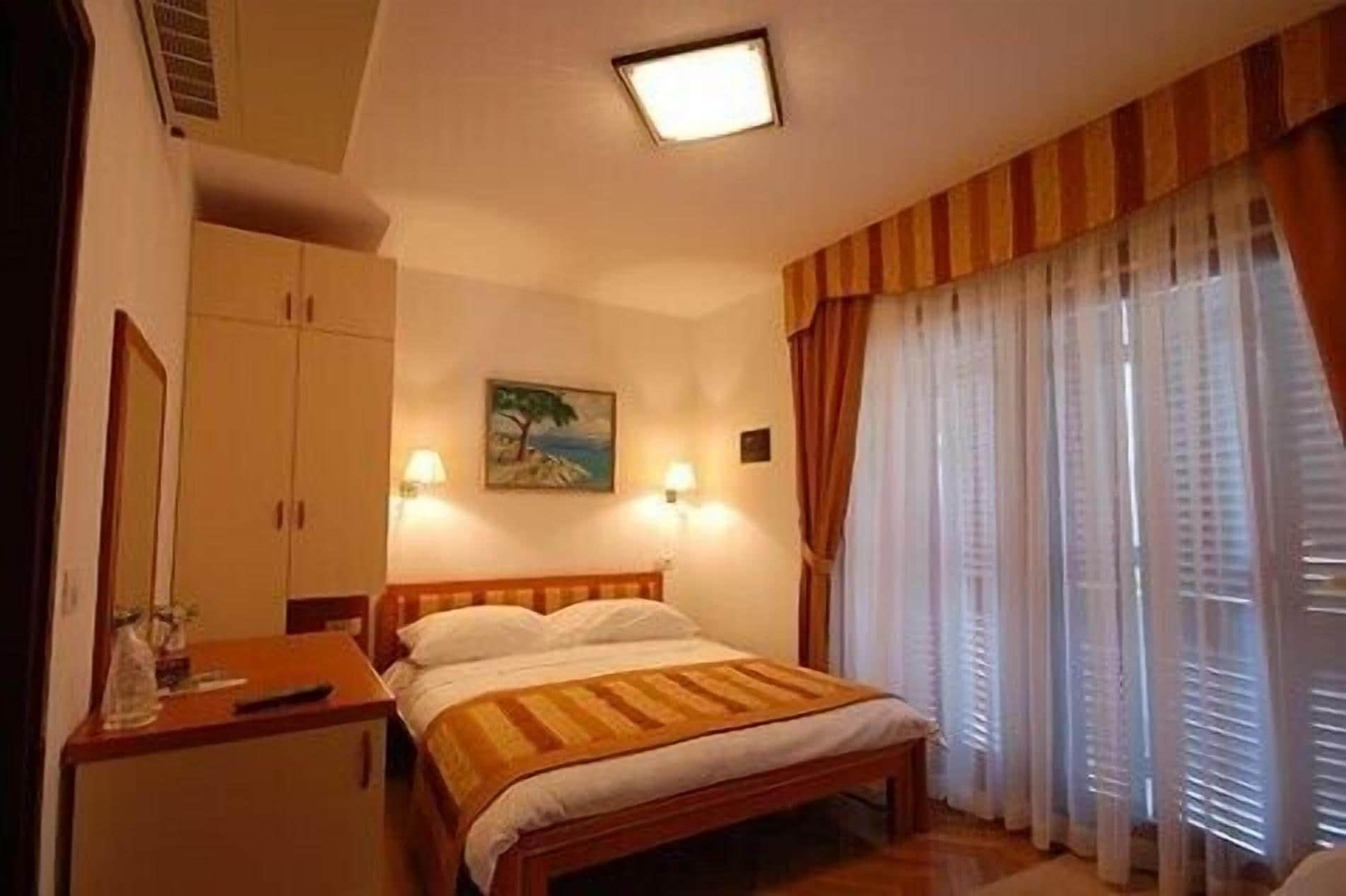 Hotel Trogirski Dvori Zewnętrze zdjęcie