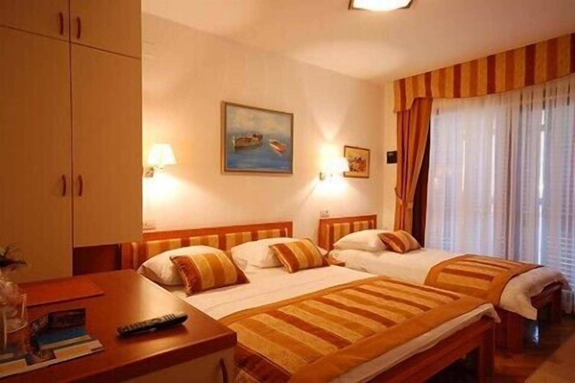 Hotel Trogirski Dvori Zewnętrze zdjęcie