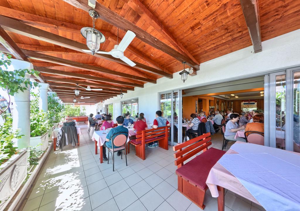 Hotel Trogirski Dvori Zewnętrze zdjęcie