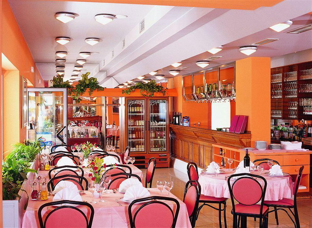 Hotel Trogirski Dvori Zewnętrze zdjęcie