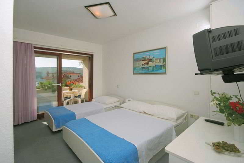 Hotel Trogirski Dvori Zewnętrze zdjęcie