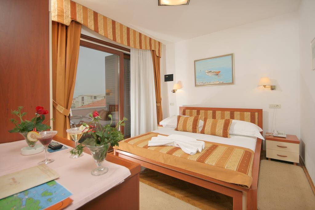 Hotel Trogirski Dvori Pokój zdjęcie