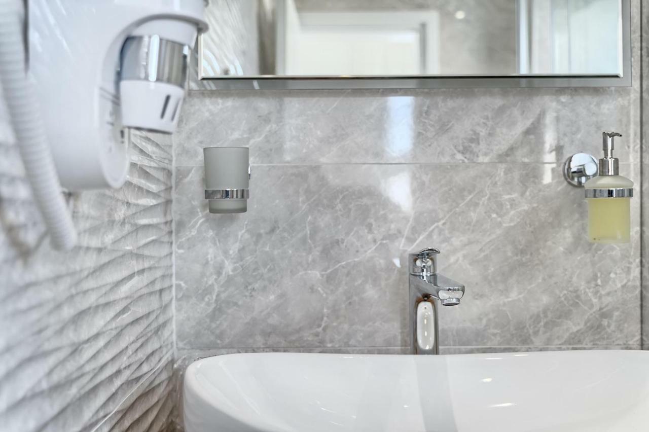 Hotel Trogirski Dvori Zewnętrze zdjęcie